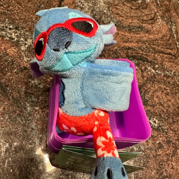 New-Stitch Cutie Cuff - Picture 6 of 6